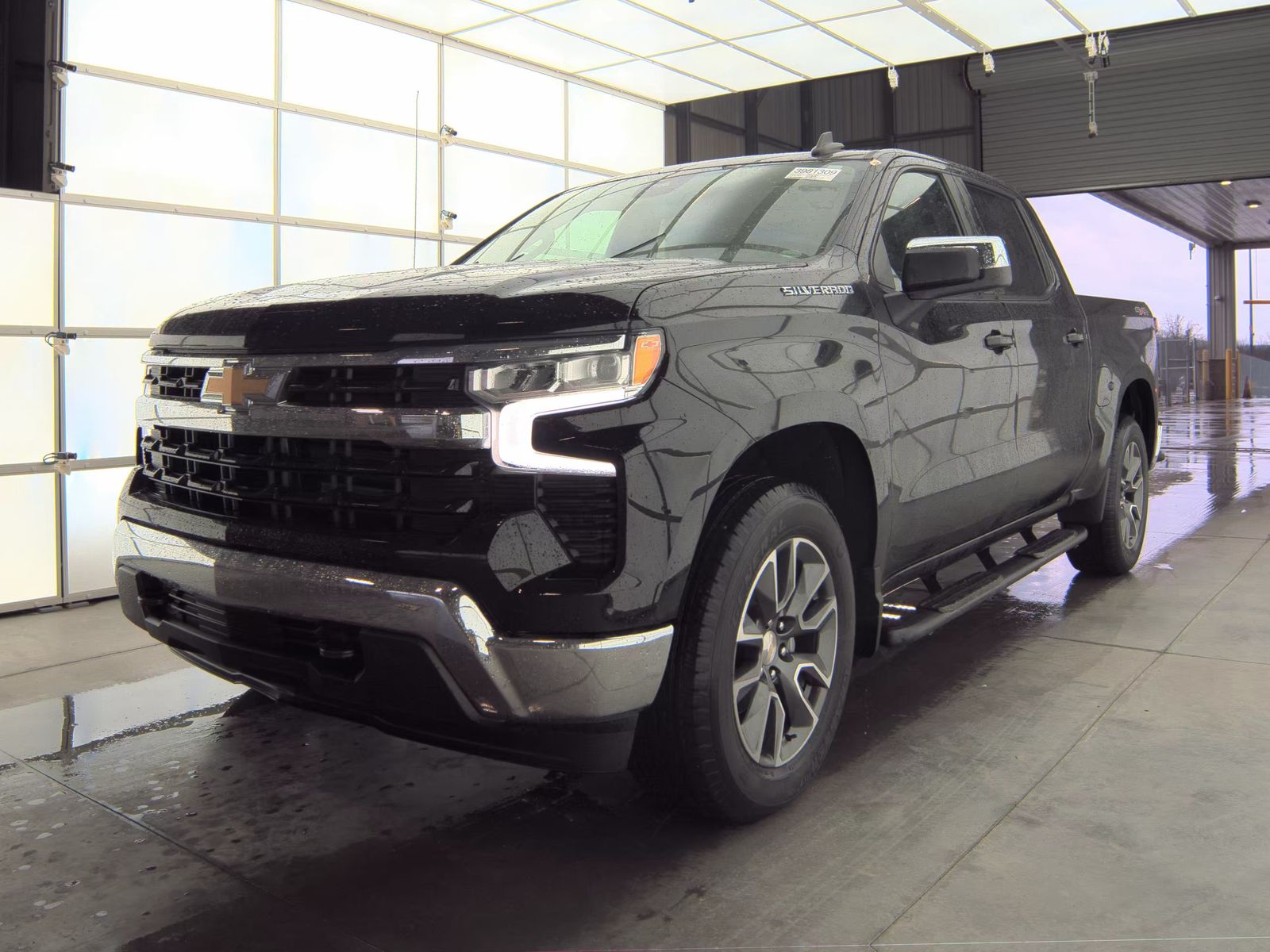 2022 Chevrolet Silverado 1500 LT's photo