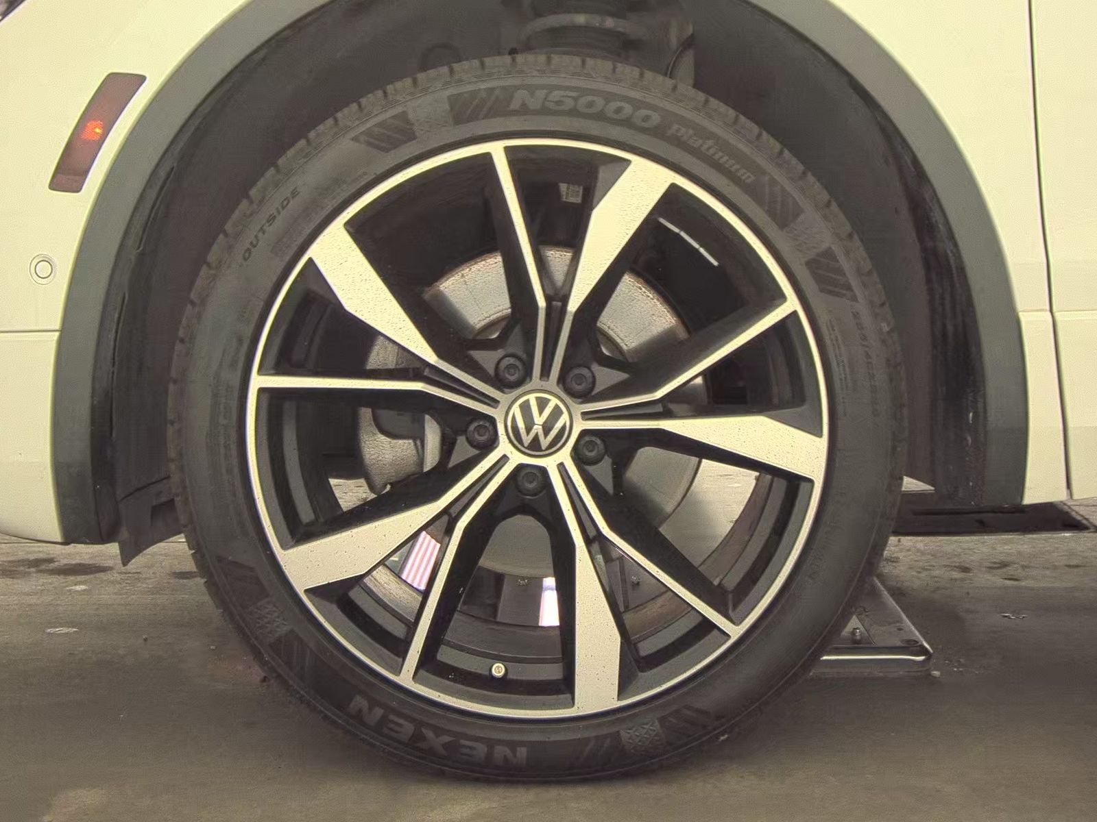 2022 Volkswagen Tiguan 2.0T SEL R-Line AWD