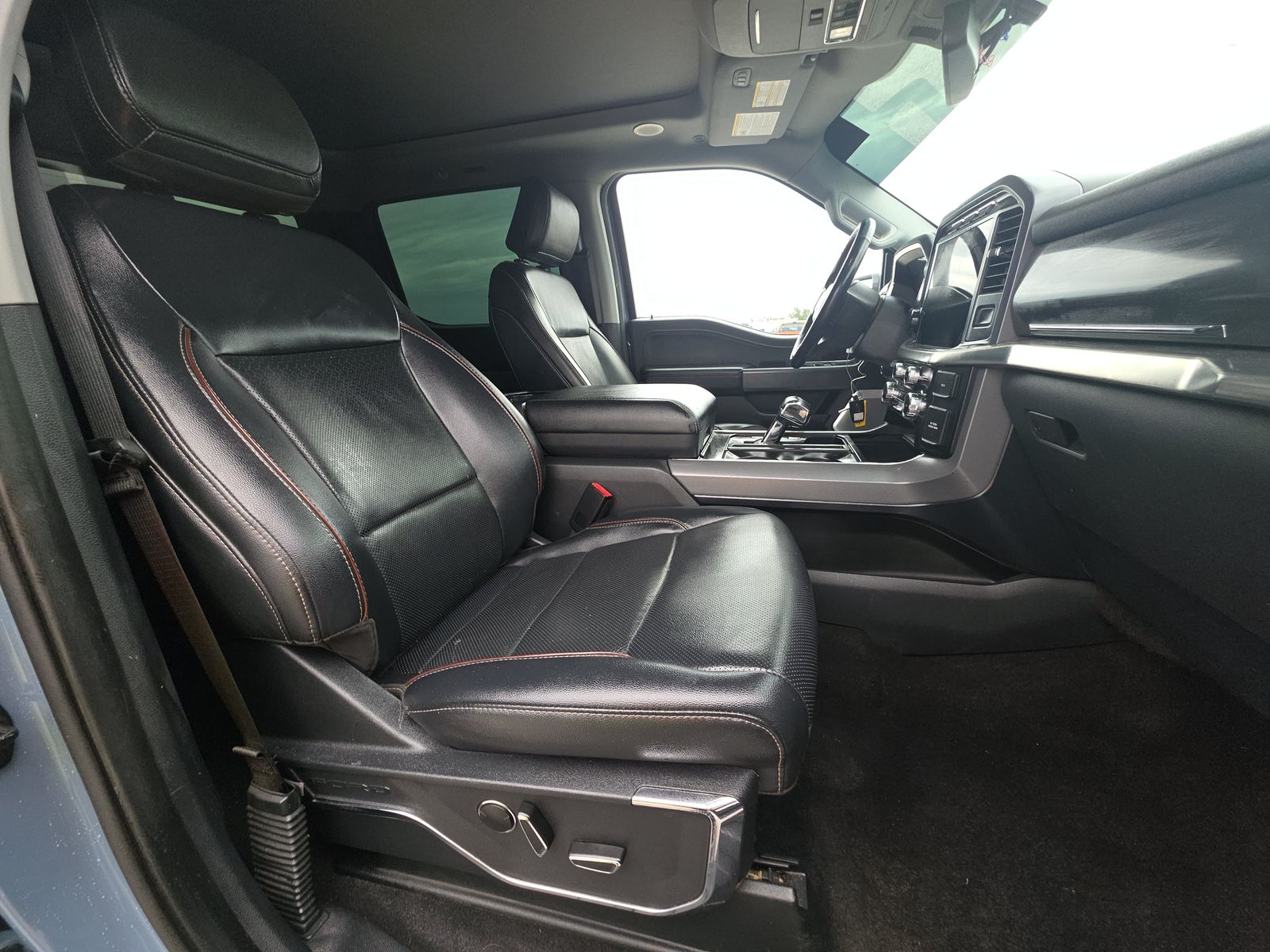 2023 Ford F-150 Lariat AWD