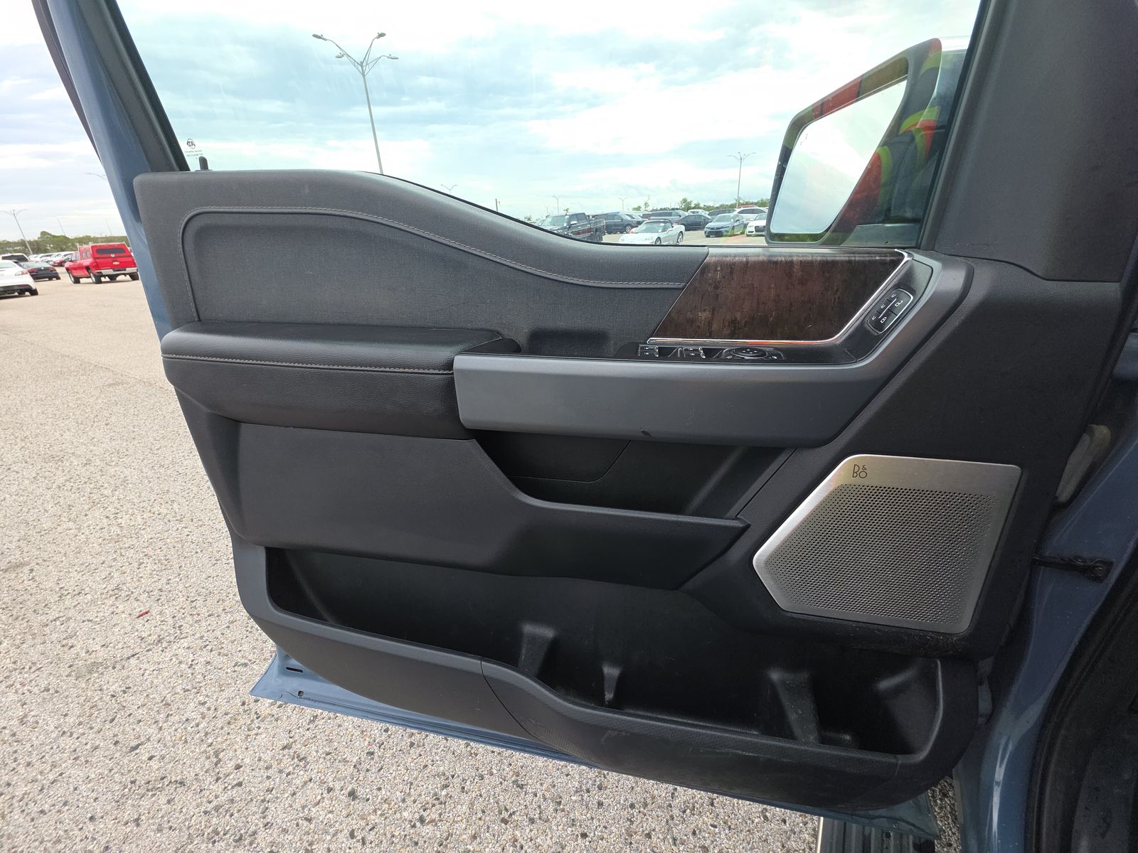 2023 Ford F-150 Lariat AWD