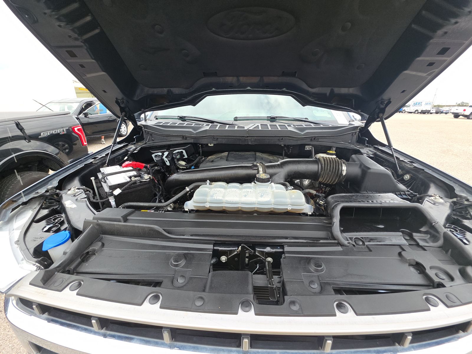 2023 Ford F-150 Lariat AWD