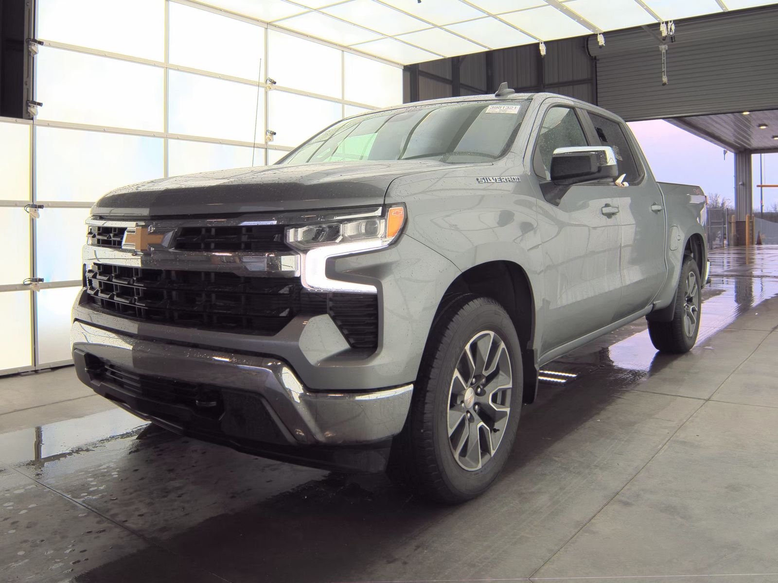 2023 Chevrolet Silverado 1500 LT's photo