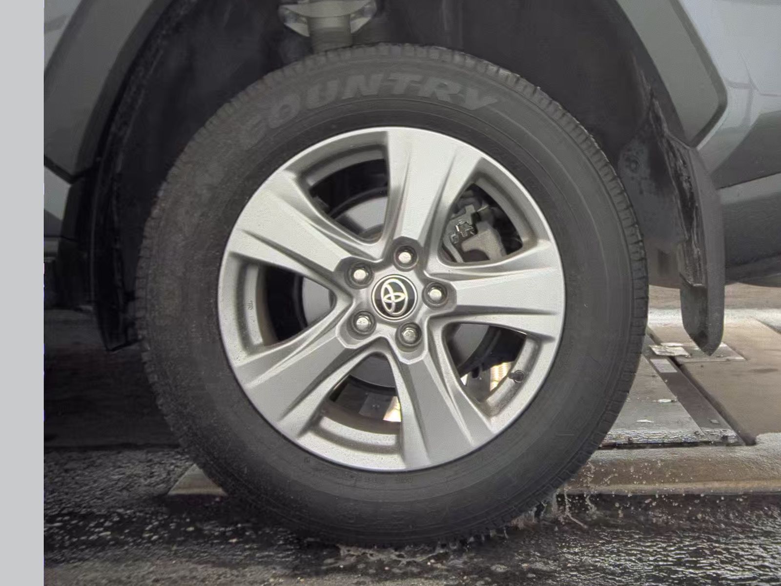 2024 Toyota RAV4 XLE FWD