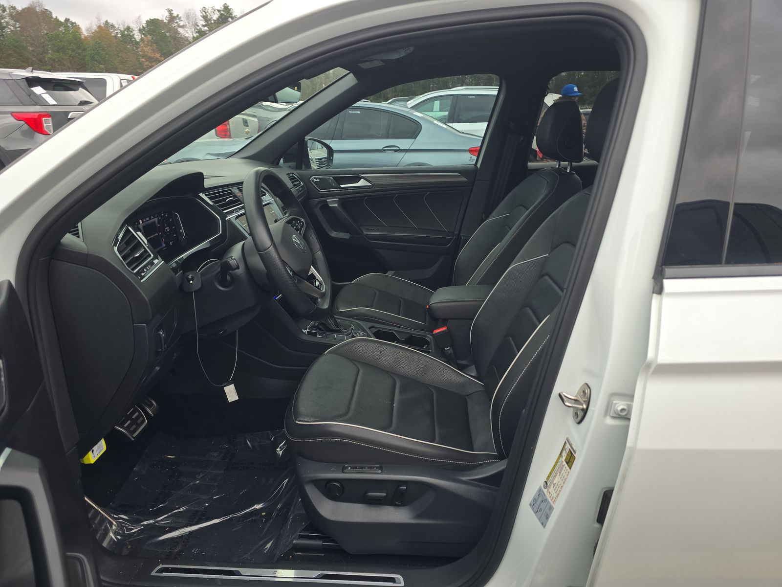 2022 Volkswagen Tiguan 2.0T SEL R-Line AWD