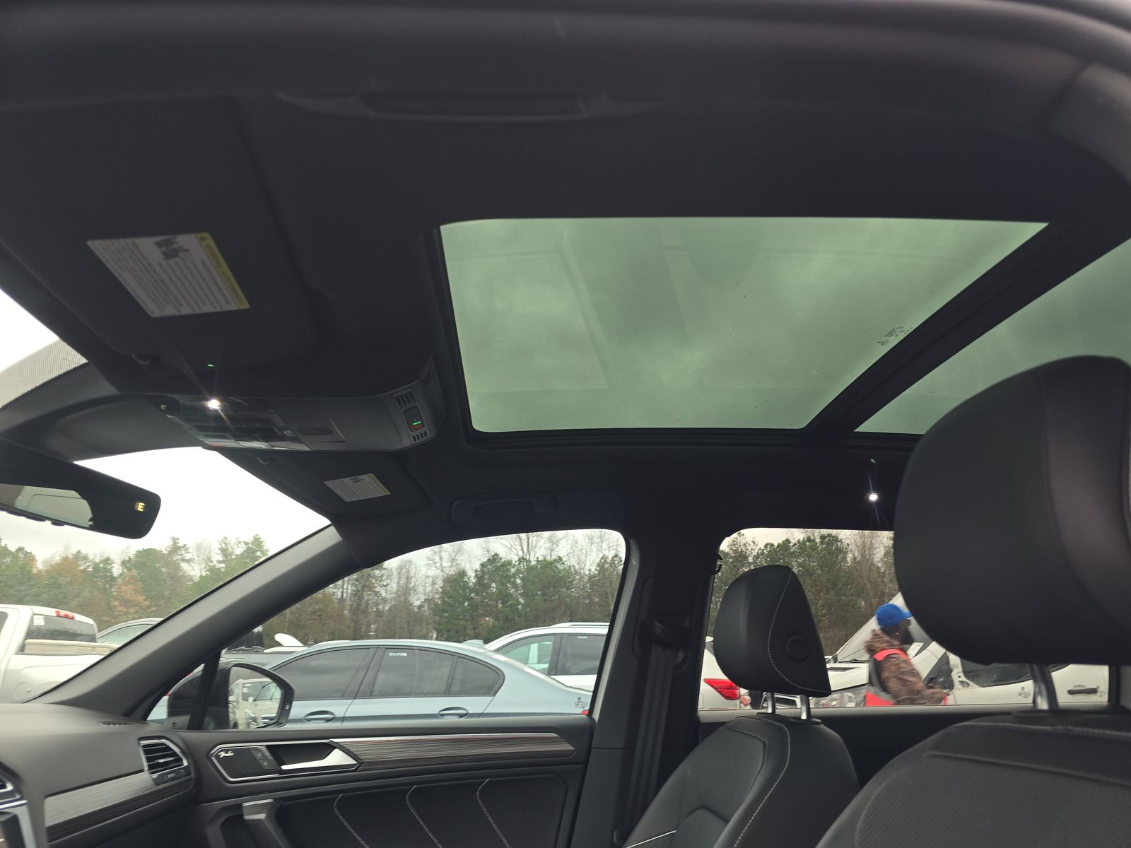 2022 Volkswagen Tiguan 2.0T SEL R-Line AWD