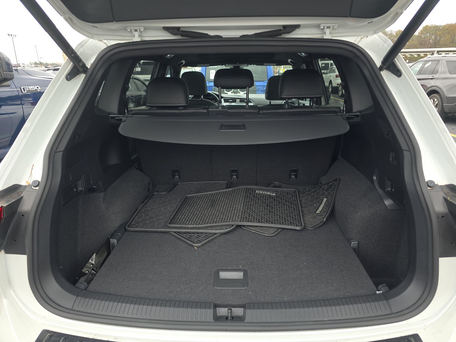 2022 Volkswagen Tiguan 2.0T SEL R-Line AWD