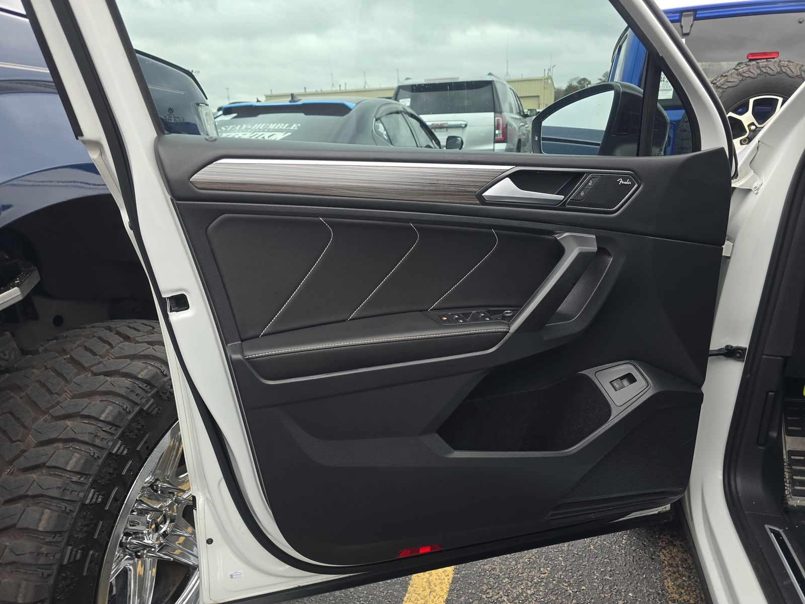 2022 Volkswagen Tiguan 2.0T SEL R-Line AWD