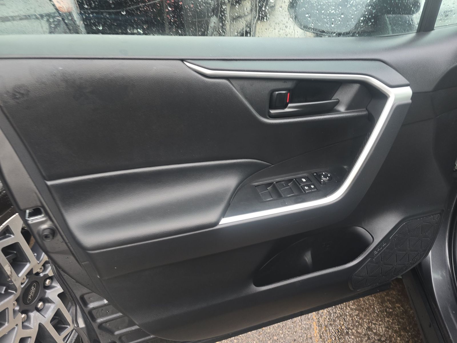 2024 Toyota RAV4 Hybrid LE AWD