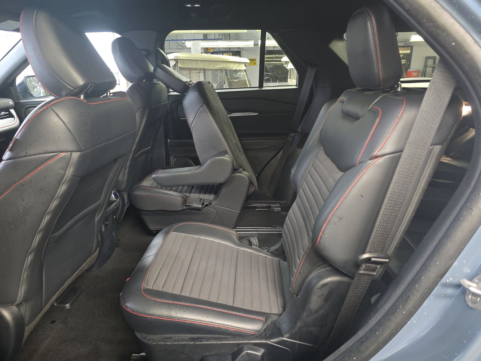 2025 Ford Explorer ST-Line AWD