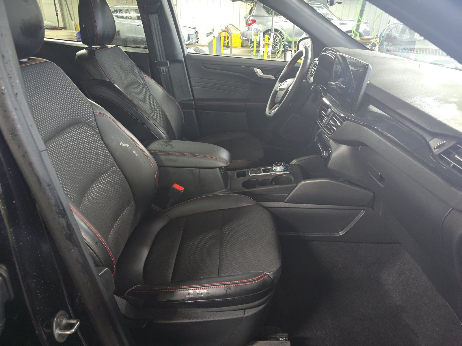 2025 Ford Escape Hybrid ST-Line FWD