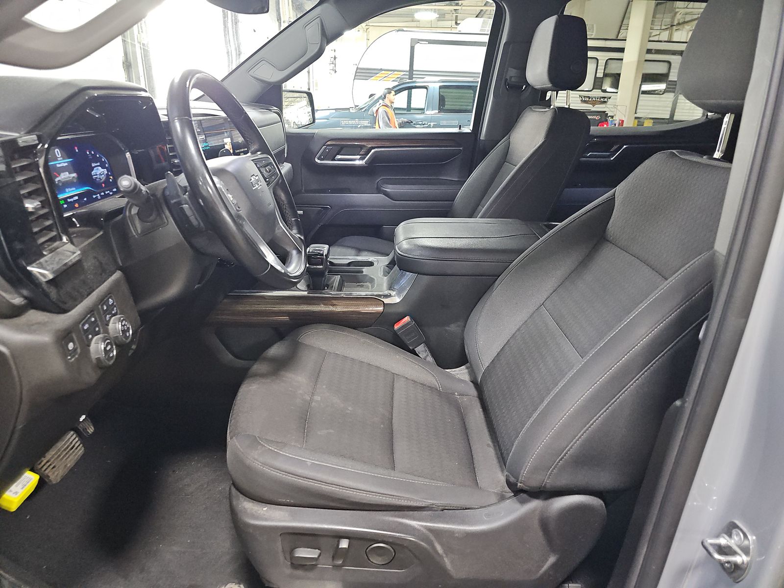 2024 Chevrolet Silverado 1500 RST AWD