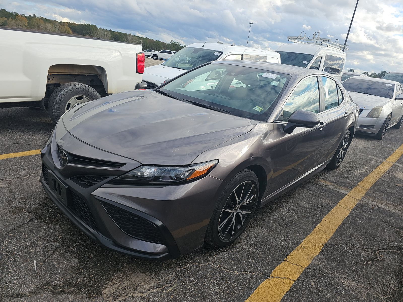 2024 Toyota Camry SE FWD