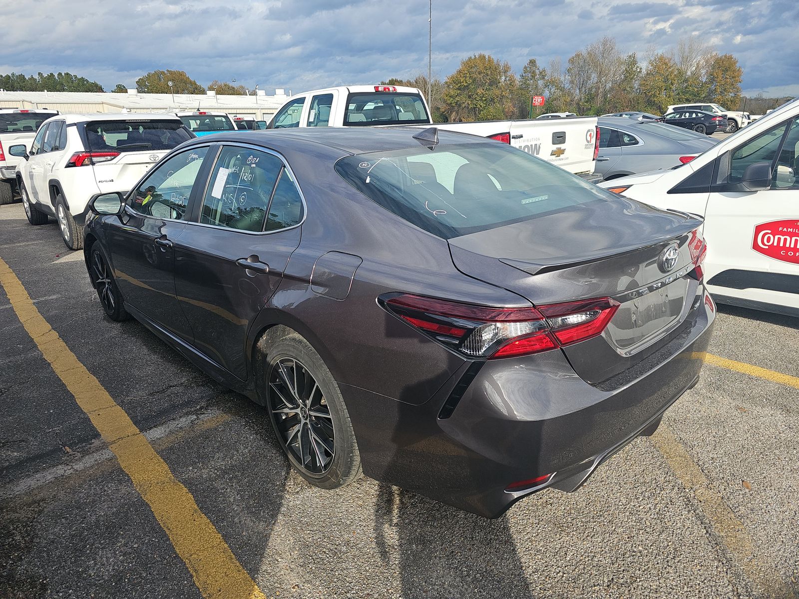 2024 Toyota Camry SE FWD