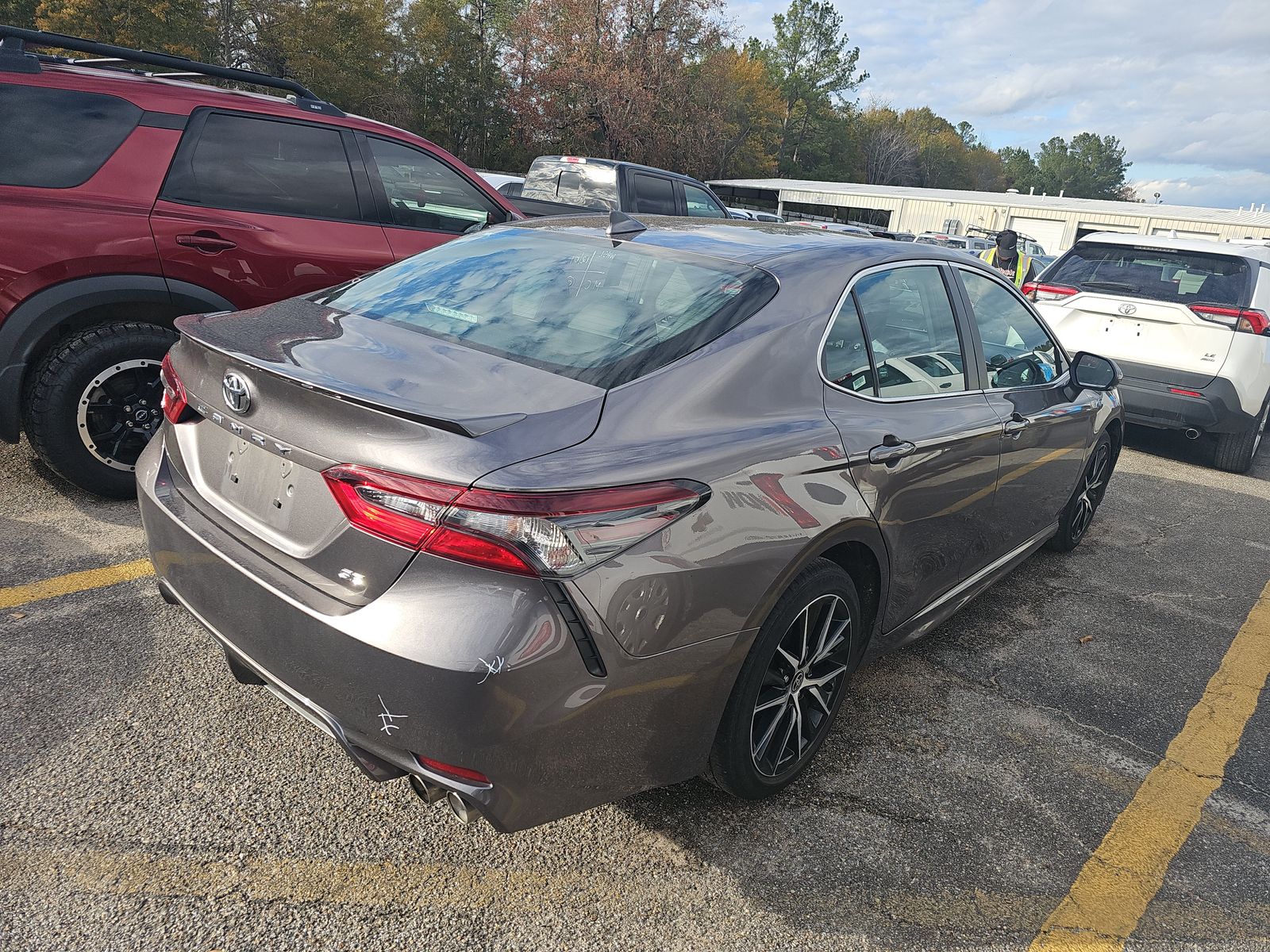 2024 Toyota Camry SE FWD