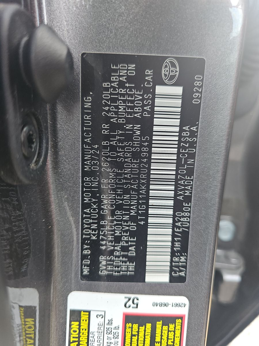 2024 Toyota Camry SE FWD