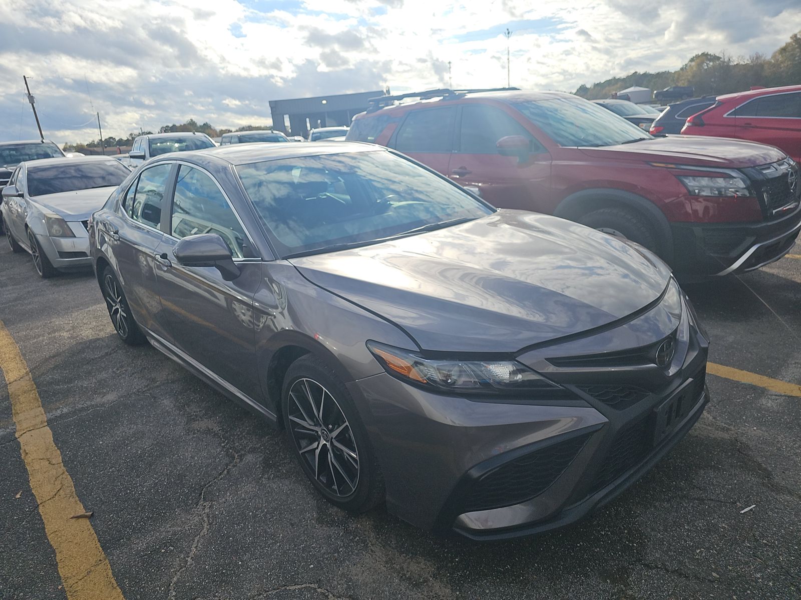 2024 Toyota Camry SE FWD