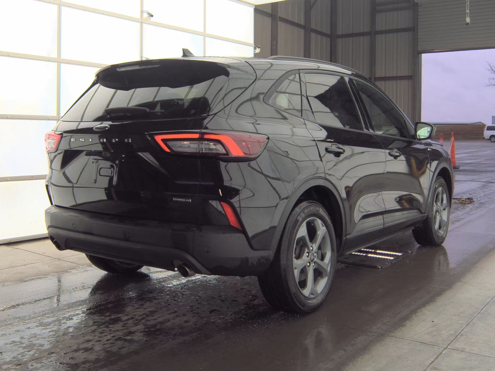 2025 Ford Escape Hybrid ST-Line Elite AWD