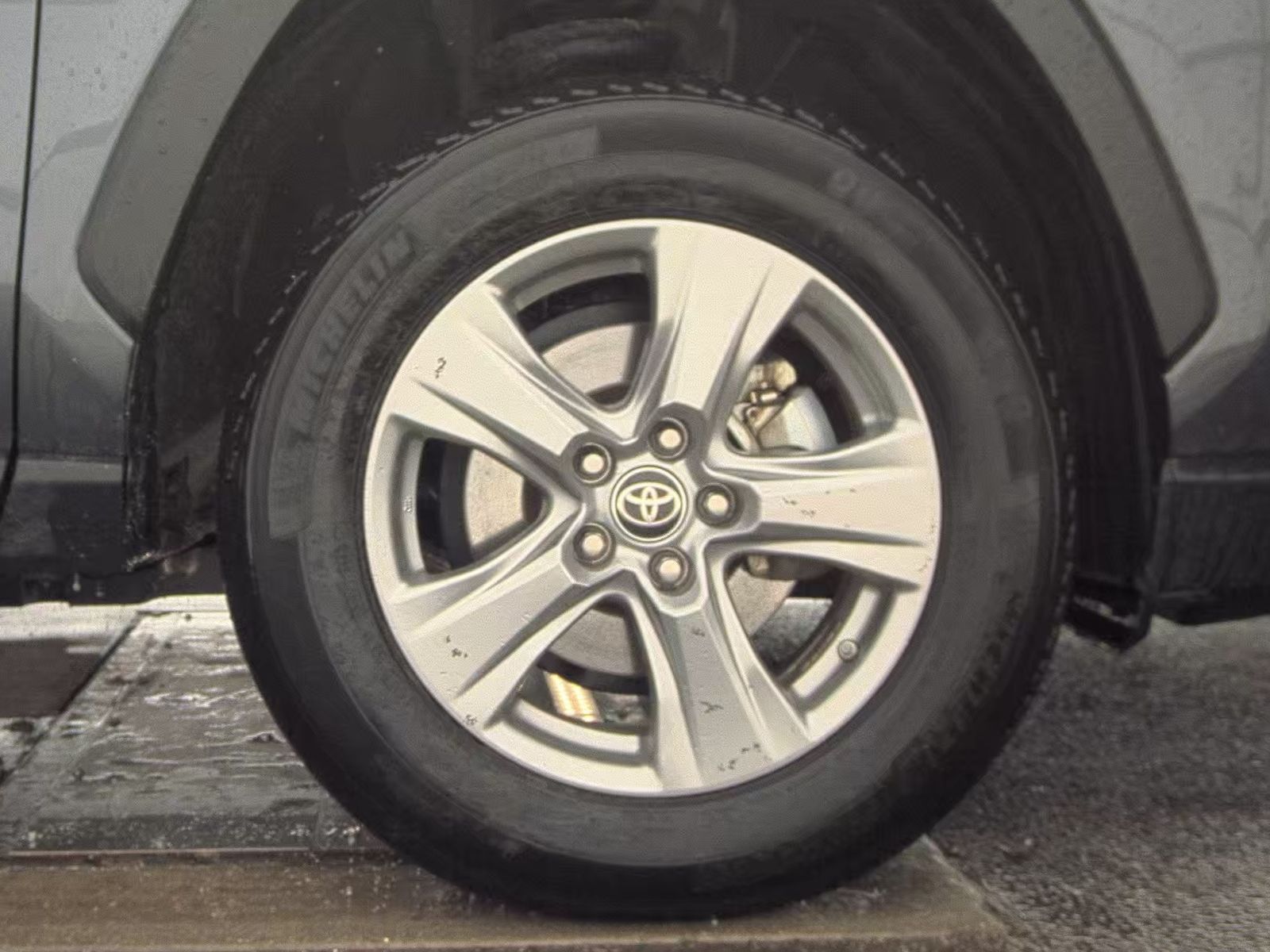 2024 Toyota RAV4 Hybrid LE AWD