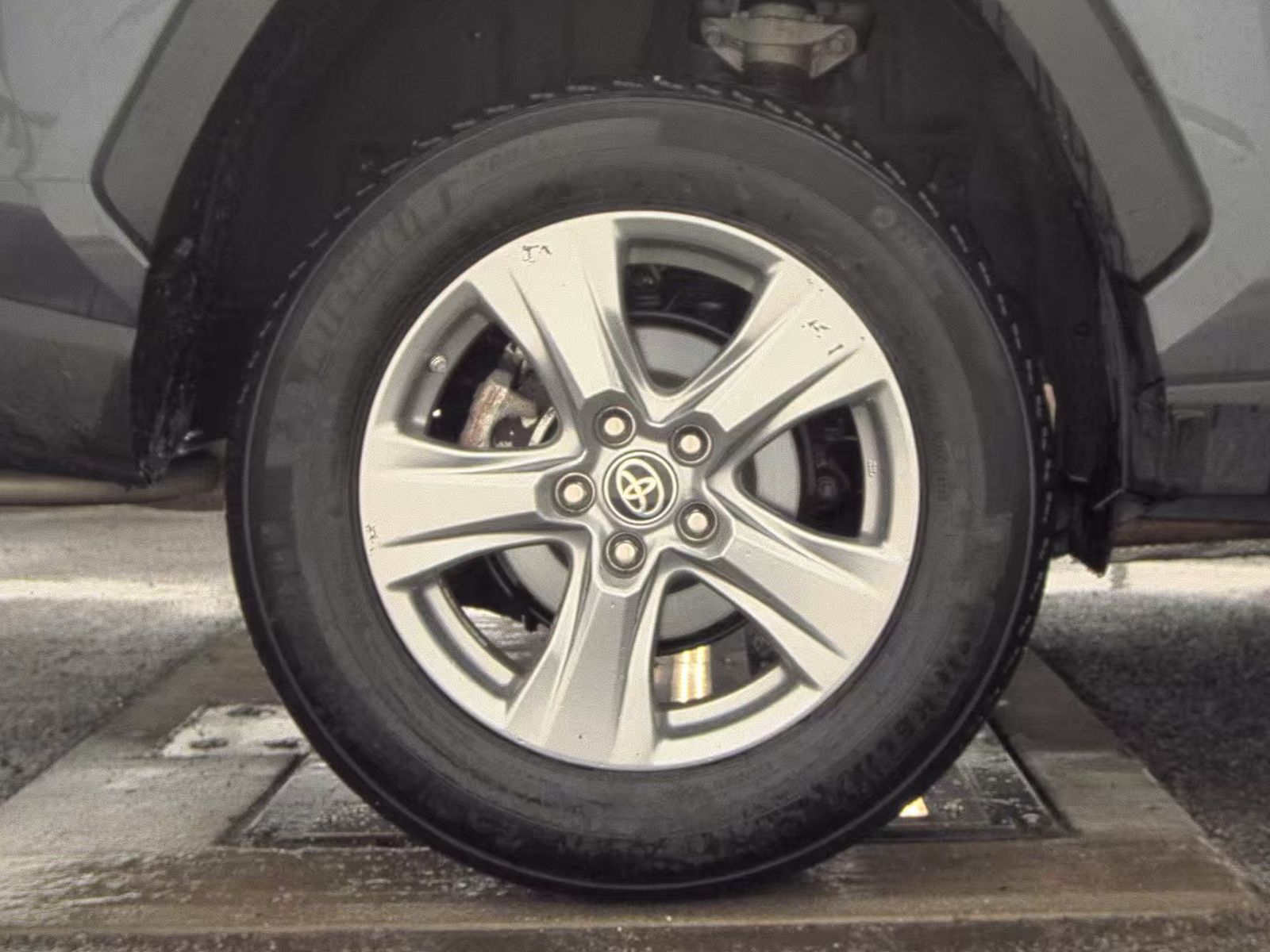 2024 Toyota RAV4 Hybrid LE AWD