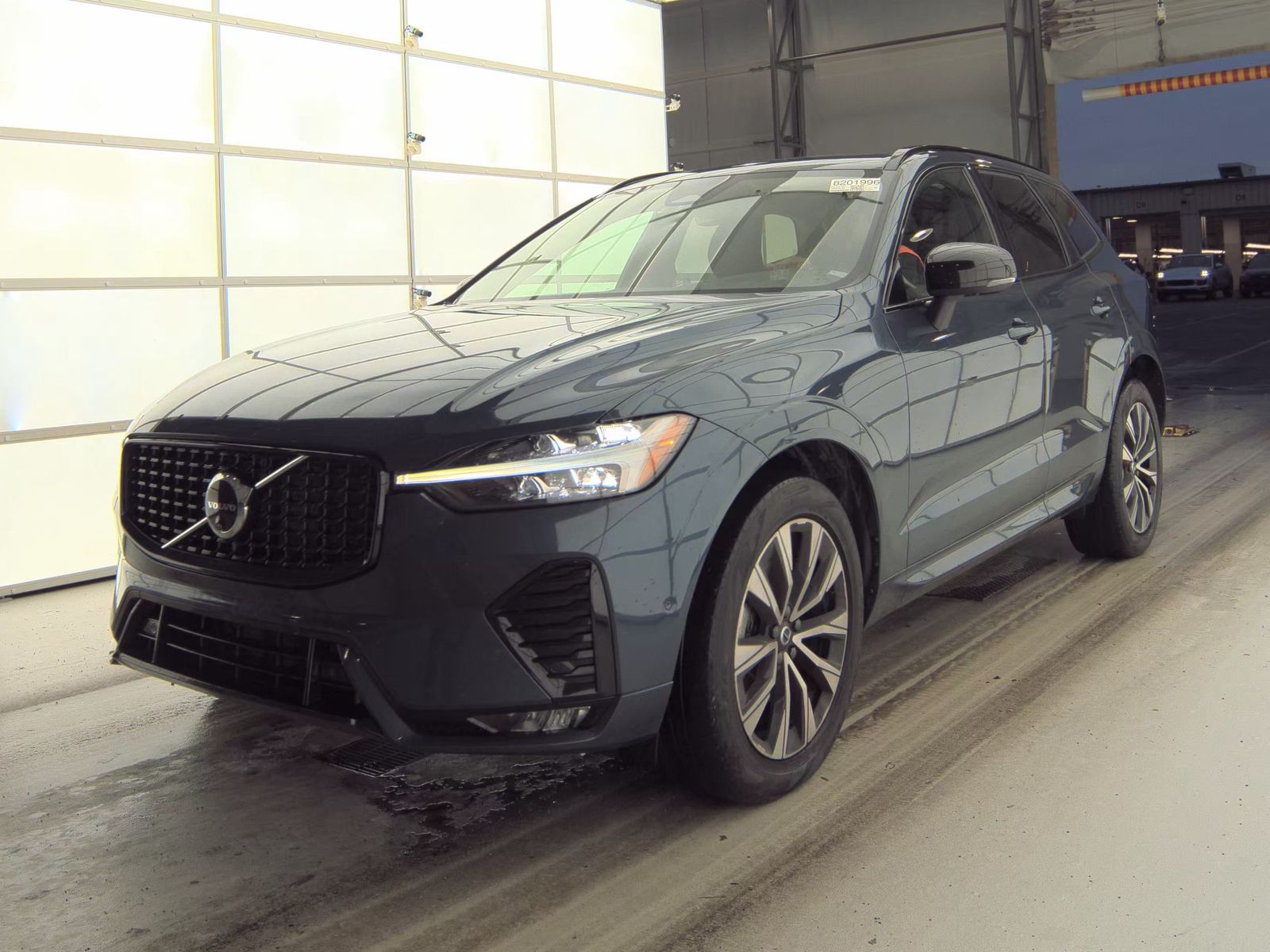 2024 Volvo XC60 B5 Plus AWD