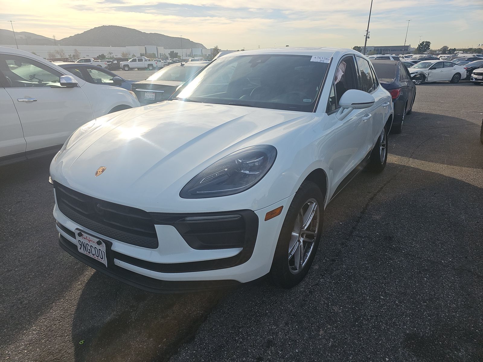 2024 Porsche Macan Base AWD