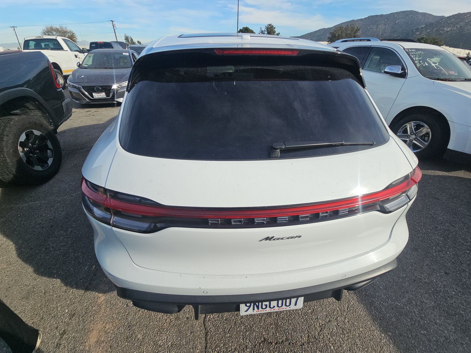 2024 Porsche Macan Base AWD