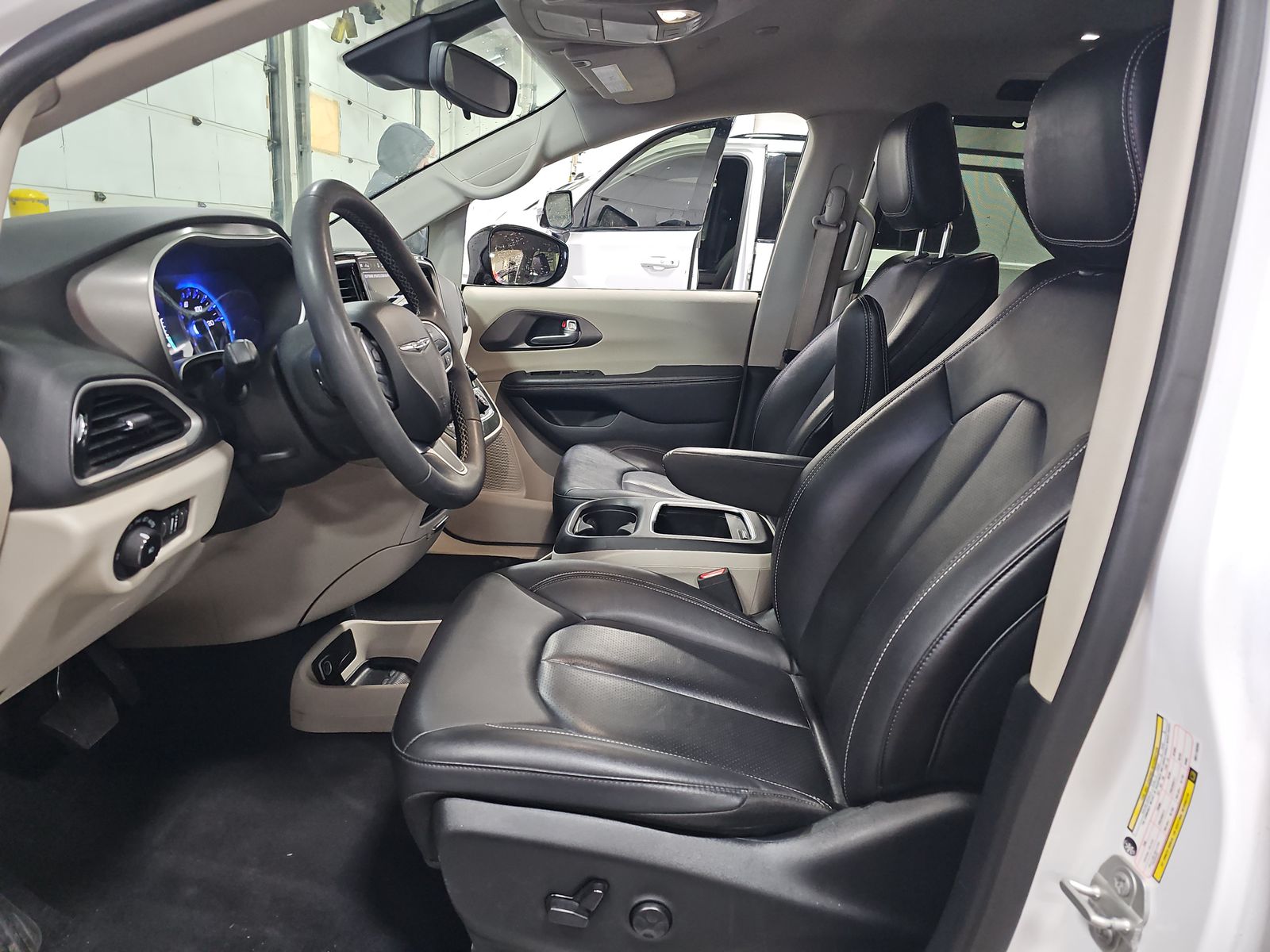 2024 Chrysler Pacifica Touring L FWD