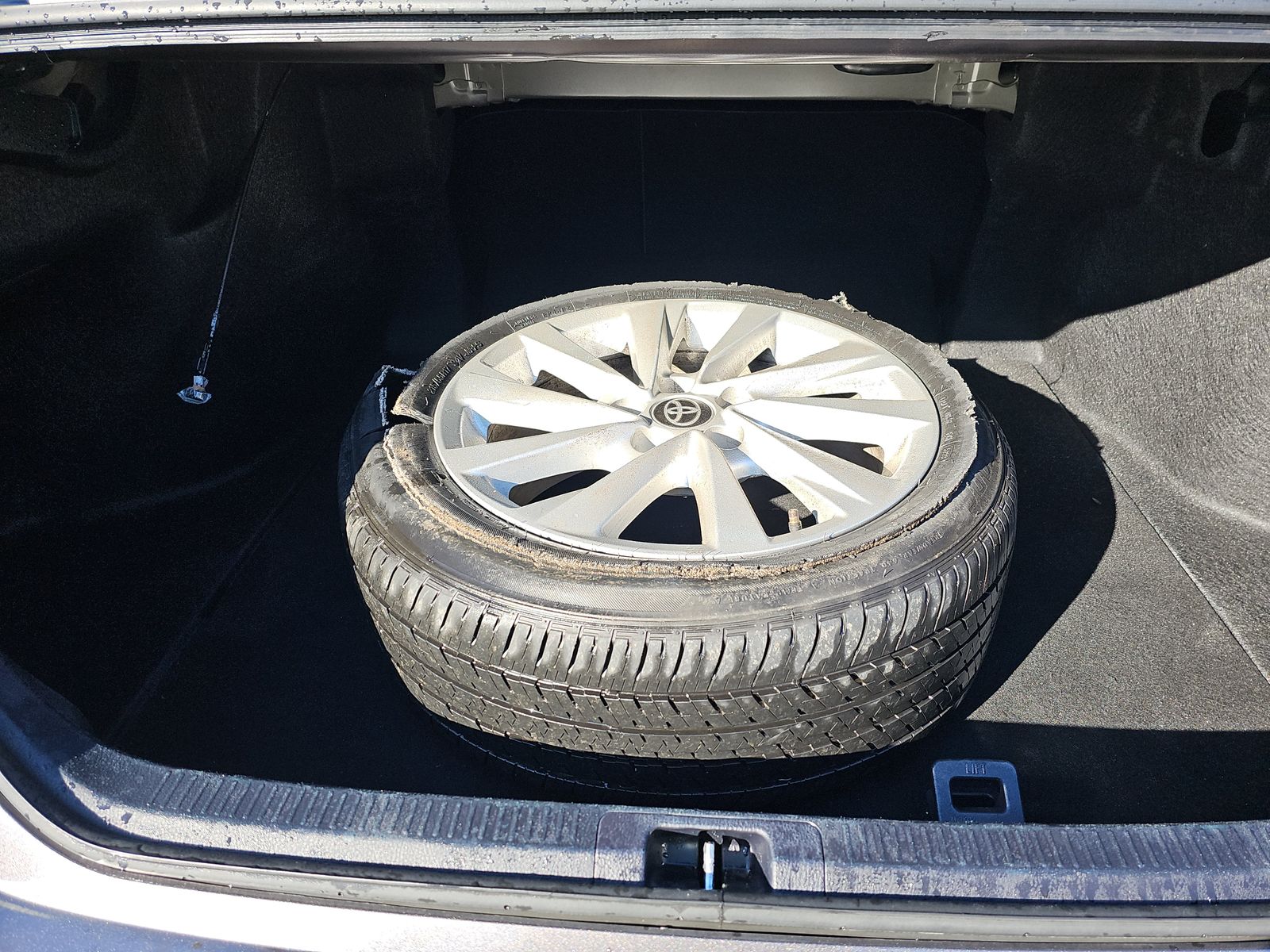 2024 Toyota Camry LE FWD