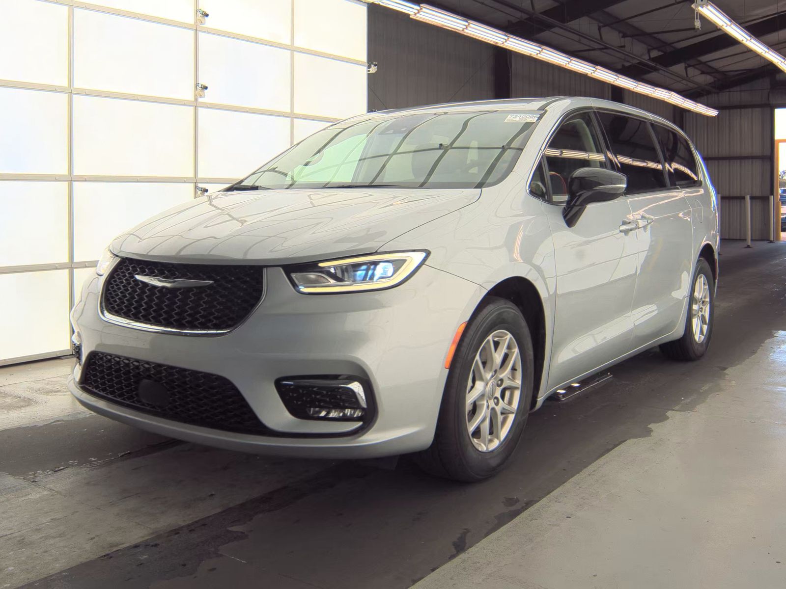 2024 Chrysler Pacifica Touring L FWD