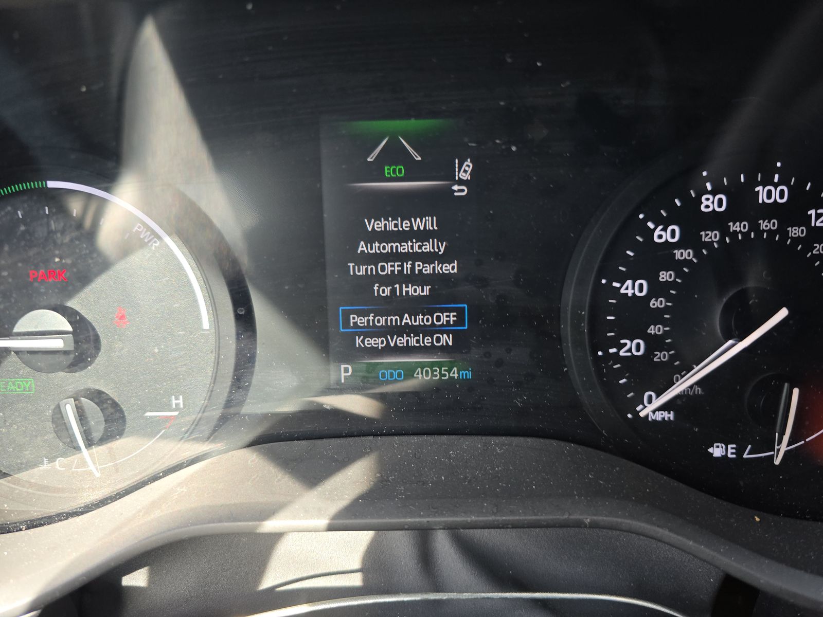 2024 Toyota Sienna LE FWD