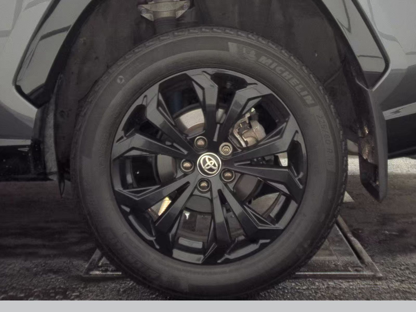 2024 Toyota RAV4 Hybrid SE AWD