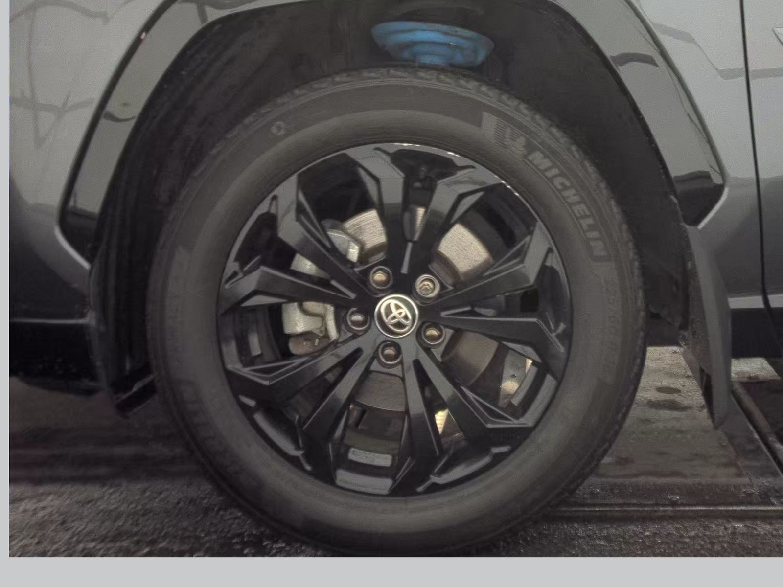 2024 Toyota RAV4 Hybrid SE AWD