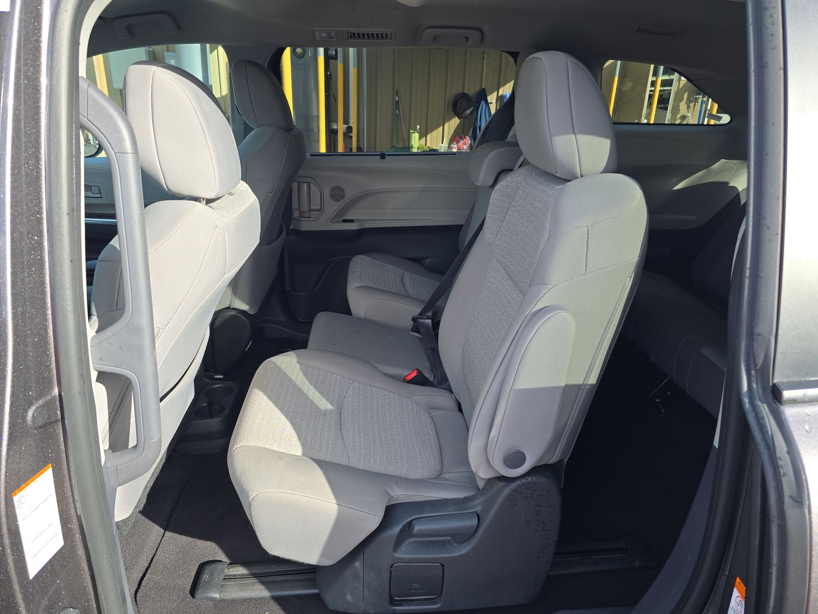 2024 Toyota Sienna LE FWD