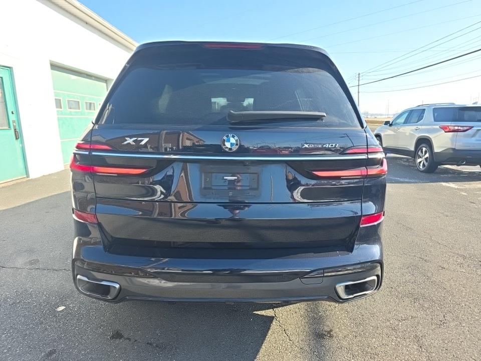 2023 BMW X7 xDrive40i AWD