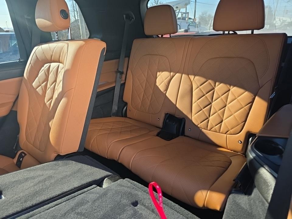 2023 BMW X7 xDrive40i AWD
