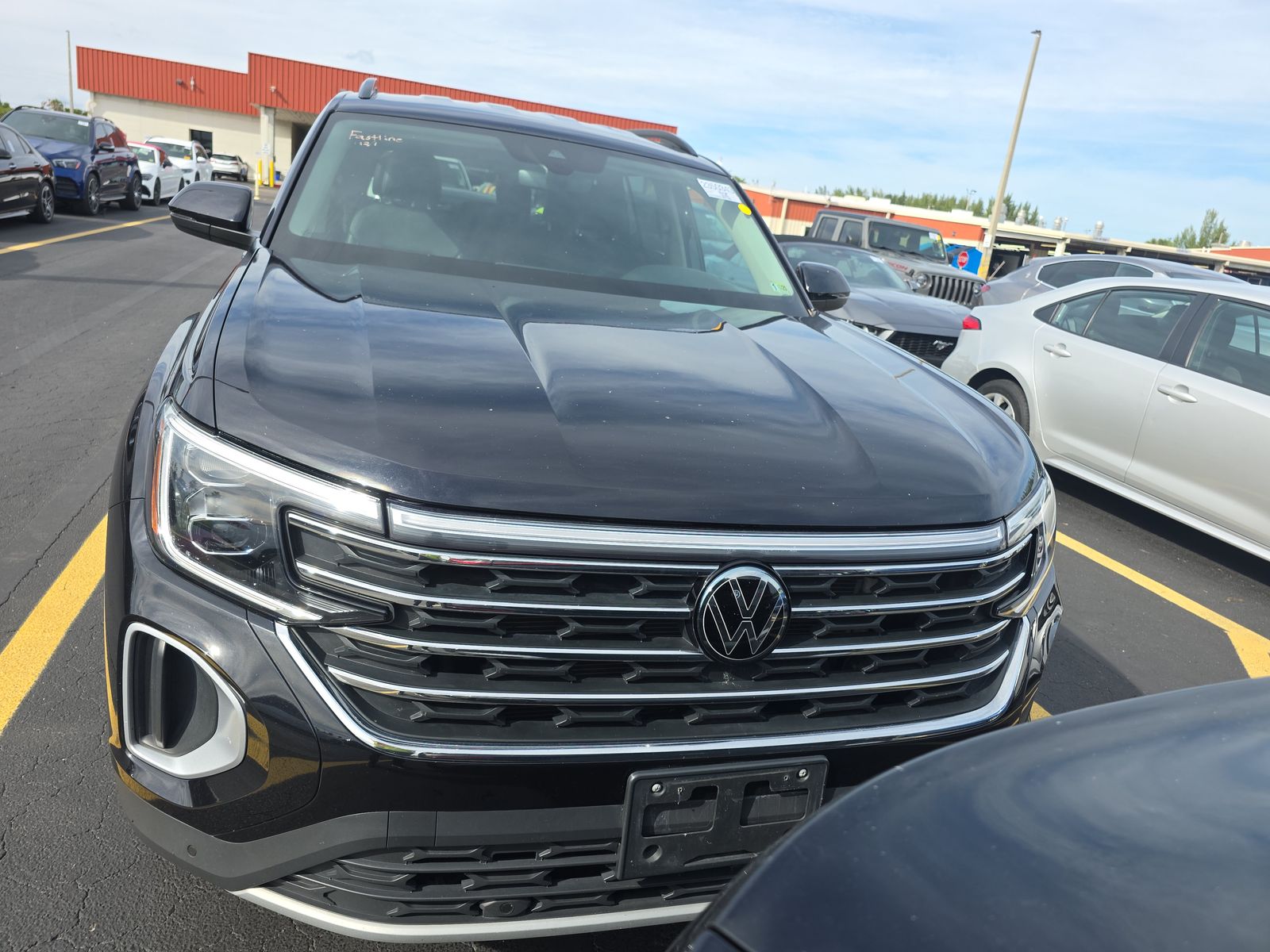 2024 Volkswagen Atlas 2.0T SE AWD