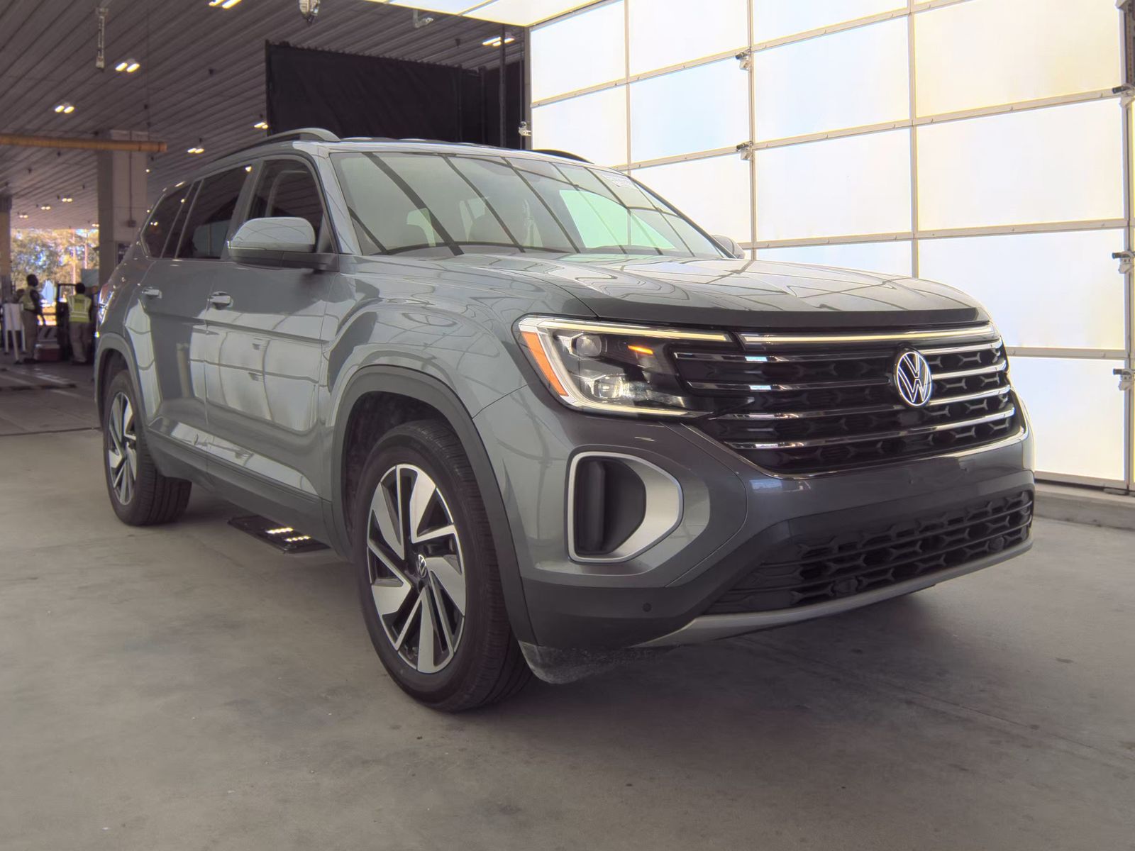 2024 Volkswagen Atlas 2.0T SE AWD