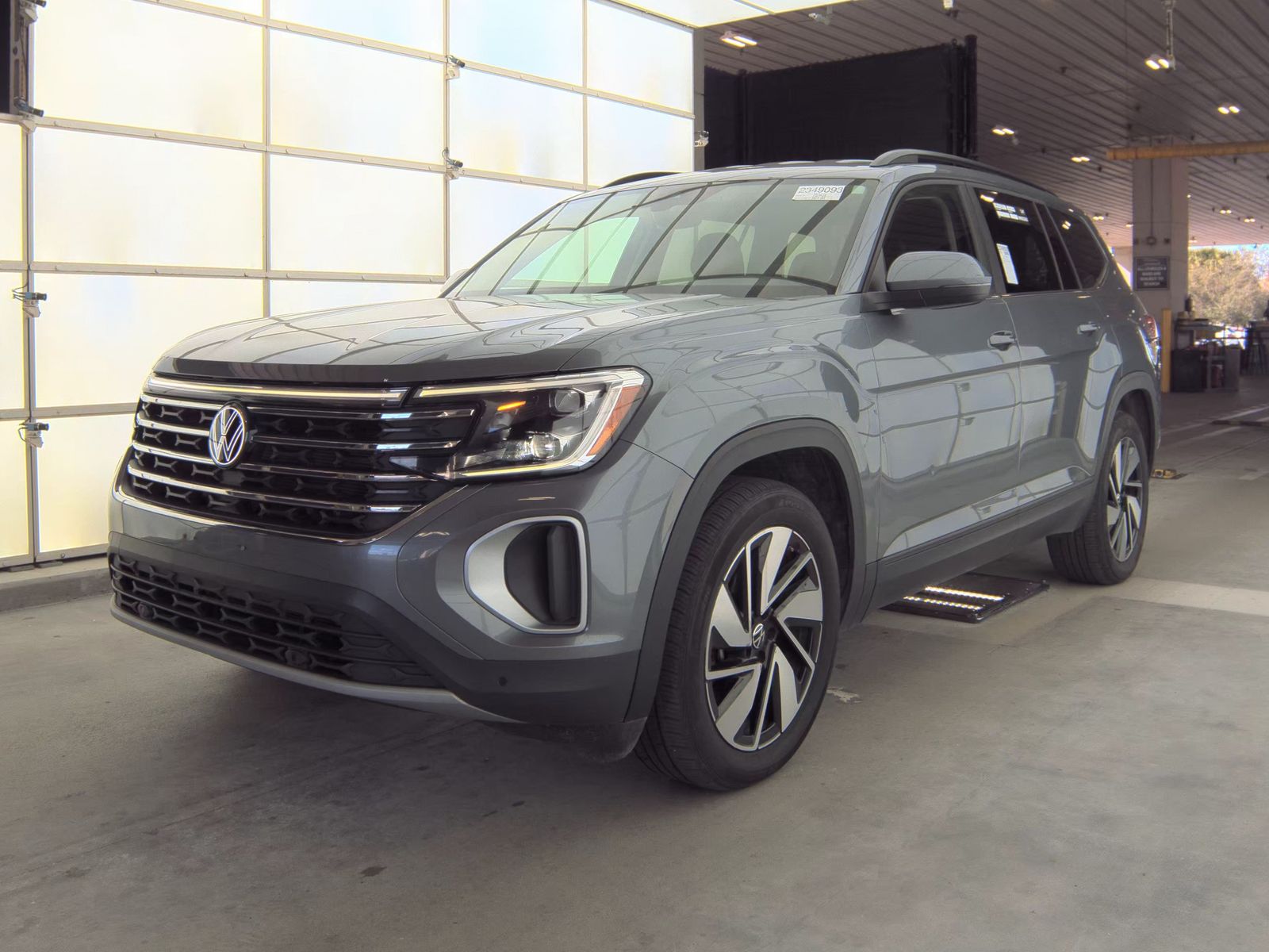 2024 Volkswagen Atlas 2.0T SE AWD