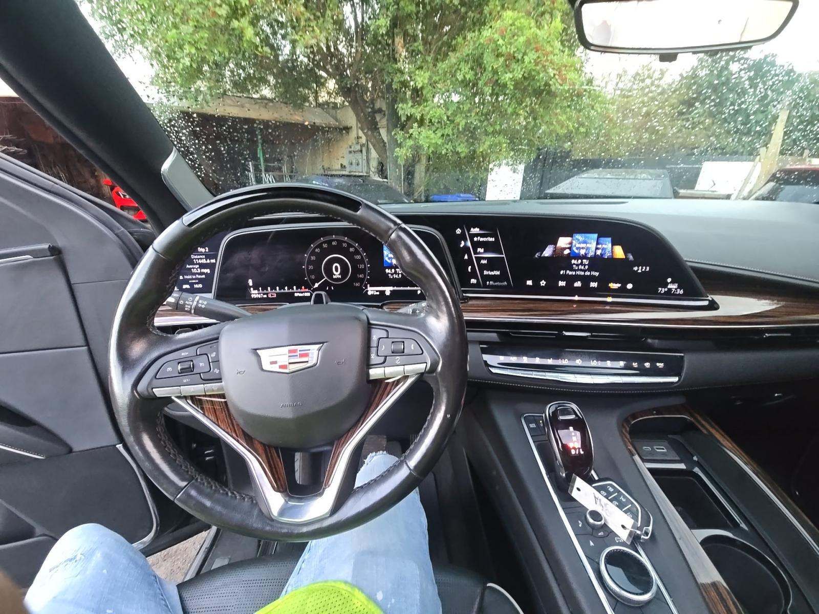 2022 Cadillac Escalade ESV Premium Luxury AWD