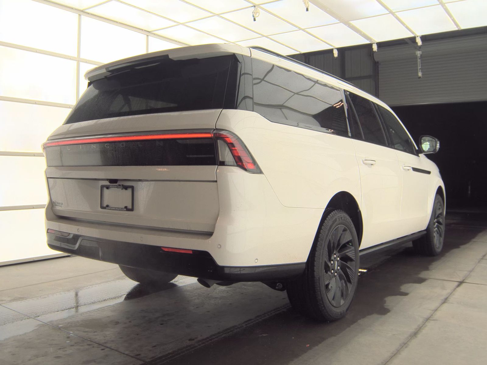 2025 Lincoln Navigator L Reserve AWD