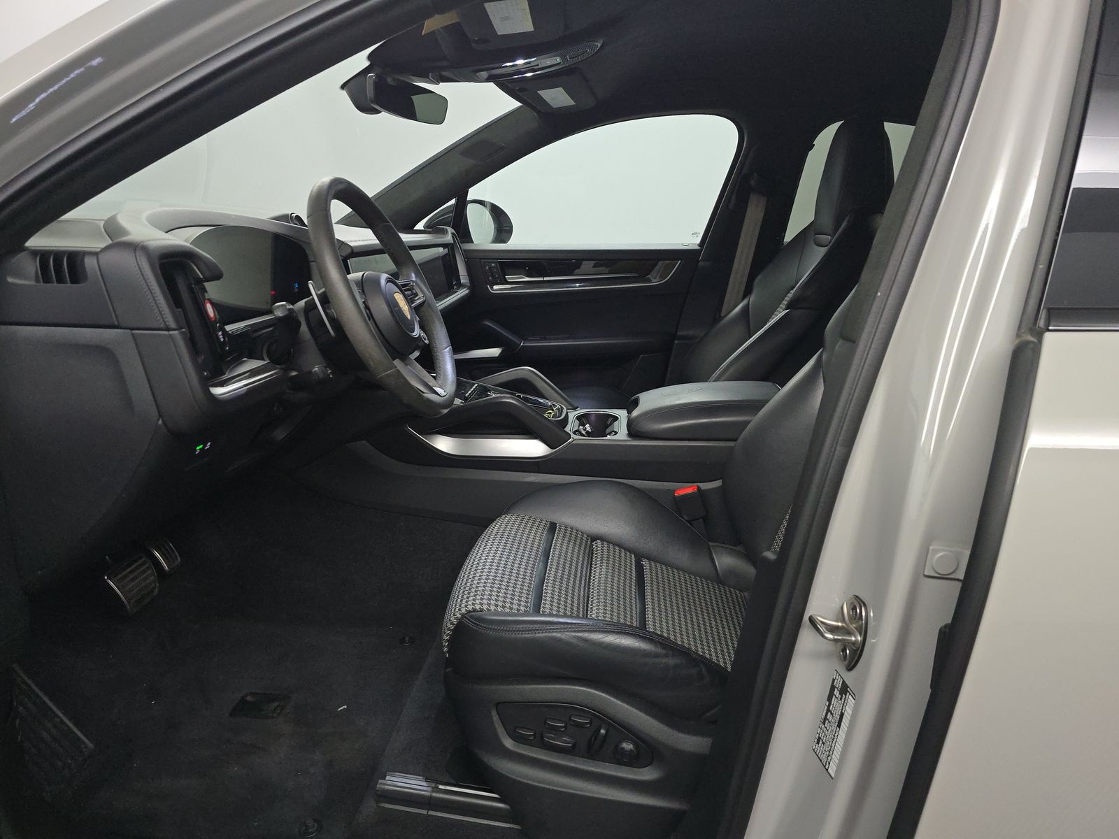 2024 Porsche Cayenne S AWD