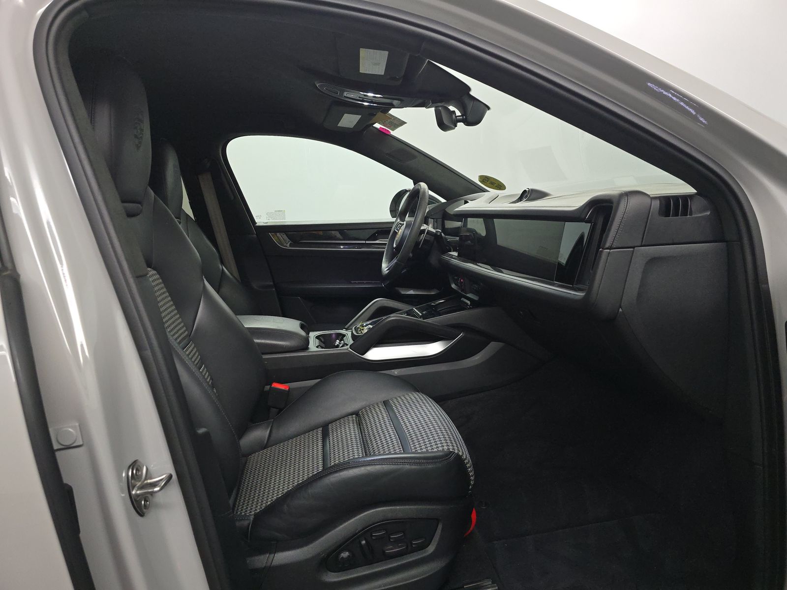 2024 Porsche Cayenne S AWD