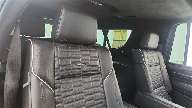 2023 Cadillac Escalade ESV Sport Platinum AWD