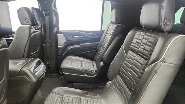 2023 Cadillac Escalade ESV Sport Platinum AWD