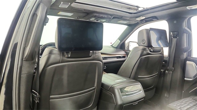 2023 Cadillac Escalade ESV Sport Platinum AWD