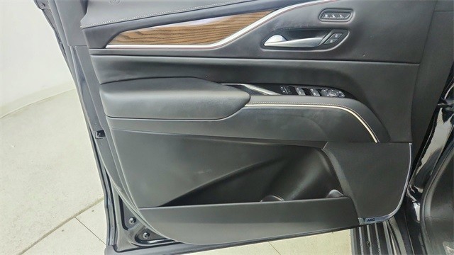 2023 Cadillac Escalade ESV Sport Platinum AWD