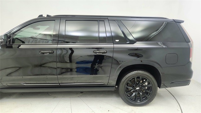 2023 Cadillac Escalade ESV Sport Platinum AWD