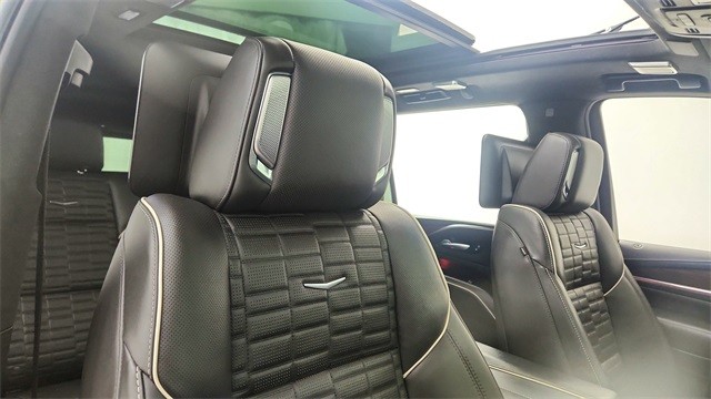 2023 Cadillac Escalade ESV Sport Platinum AWD