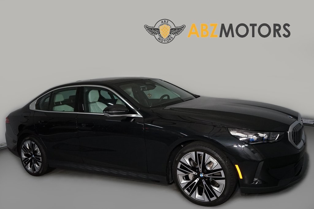 2025 BMW 5 Series Sedan 530i