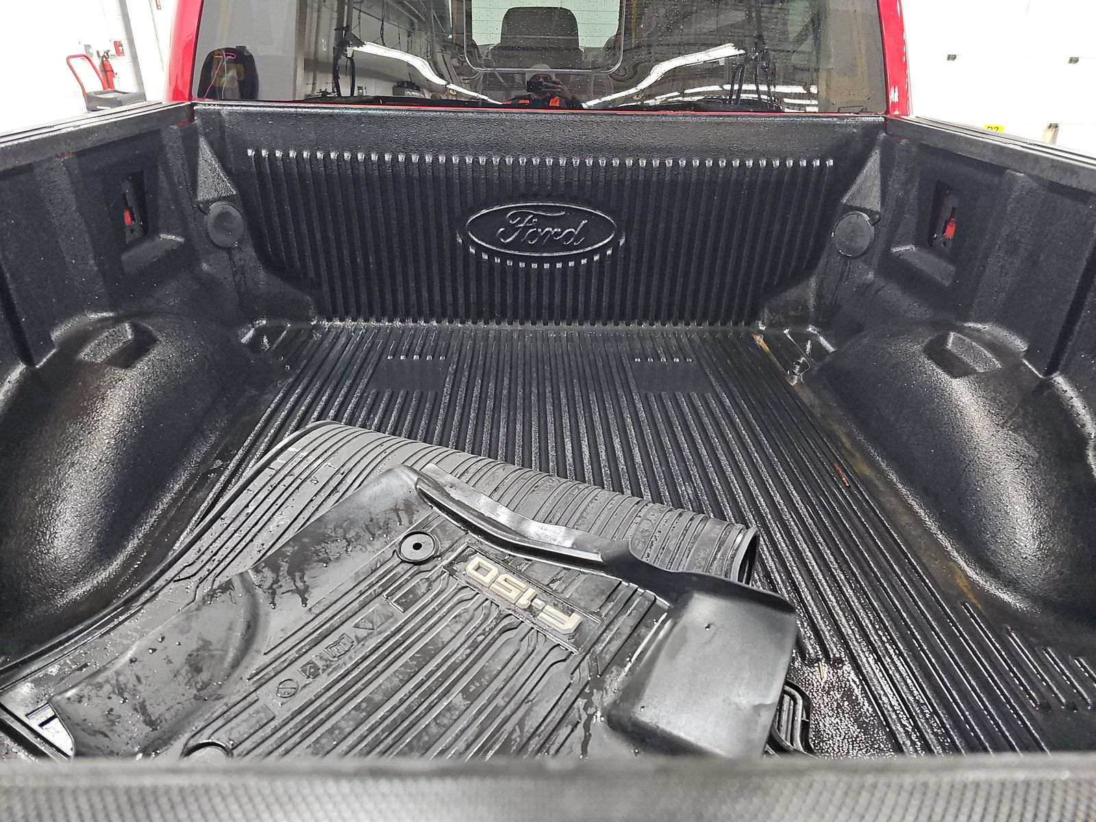 2023 Ford F-150 Hybrid Lariat AWD